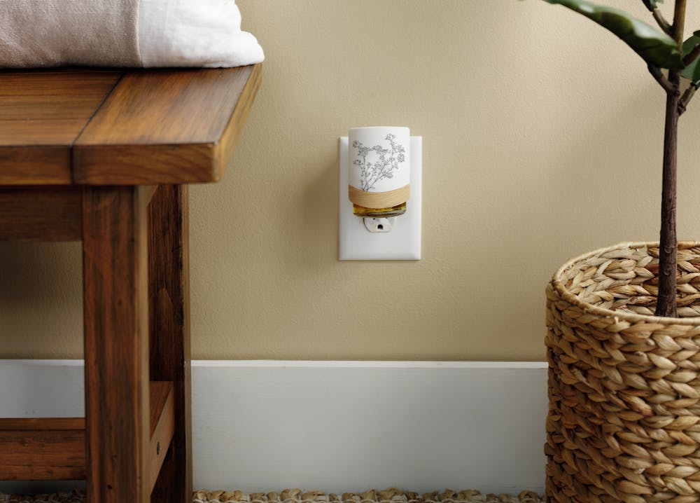 Natural Simplicity ScentPlug® Diffuser w/ Light